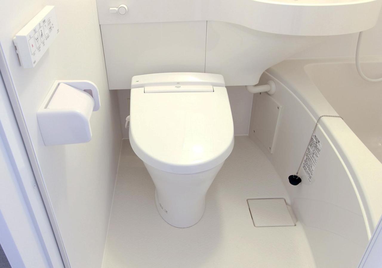 Hotel Trend Kyobashi Ekimae Osaka Bagian luar foto
