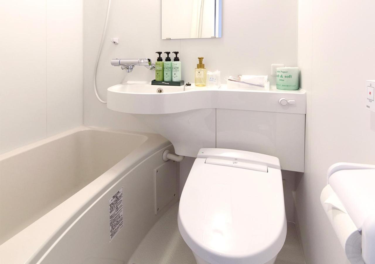 Hotel Trend Kyobashi Ekimae Osaka Bagian luar foto